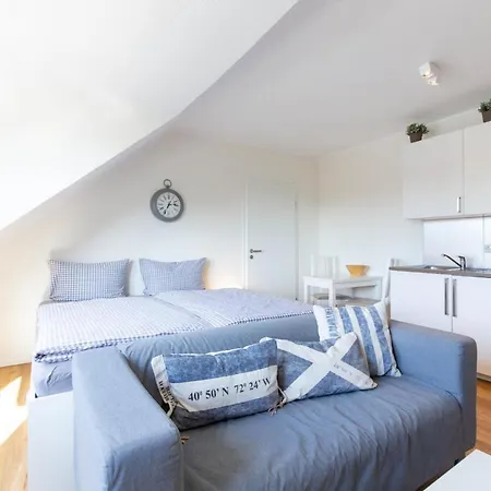 Ocean 3 Apartment